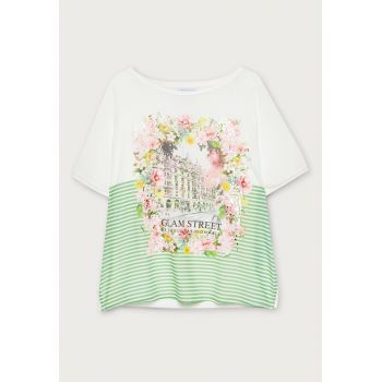 Tricou cu model grafic - dungi si decolteu rotund