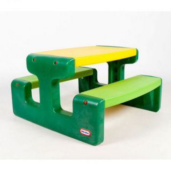 Masuta de exterior pentru copii, Picnic Go, verde. Little Tikes 466A 17413 la reducere