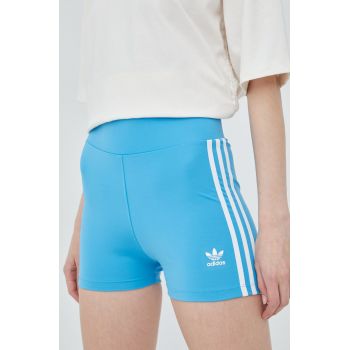 adidas Originals pantaloni scurti Adicolor HC1959 femei, culoarea turcoaz, cu imprimeu, high waist ieftini