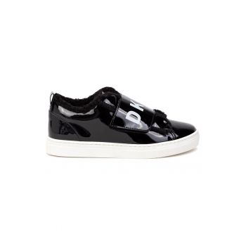 Pantofi sport cu velcro si detaliu din teddy Pantofi sport cu velcro si detaliu din teddy