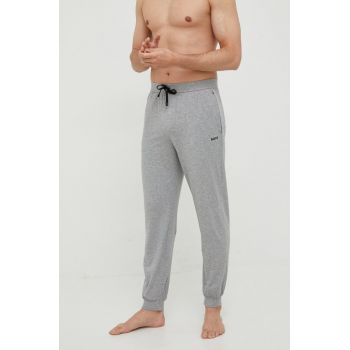 BOSS pantaloni de pijama barbati, culoarea gri, cu imprimeu