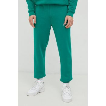 Jack & Jones pantaloni de trening barbati, culoarea verde, cu imprimeu