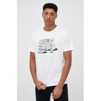New Balance tricou din bumbac culoarea alb, cu imprimeu