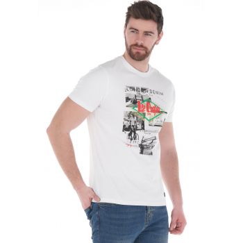 Tricou cu model grafic