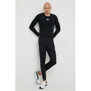 adidas Performance mânecă lungă de antrenament culoarea negru, neted ieftin