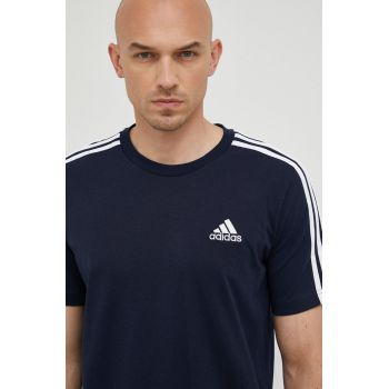 adidas tricou din bumbac culoarea albastru marin, neted