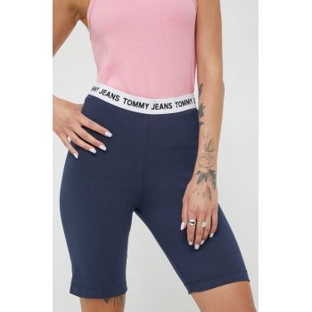 Tommy Jeans pantaloni scurti femei, culoarea albastru marin, neted, high waist