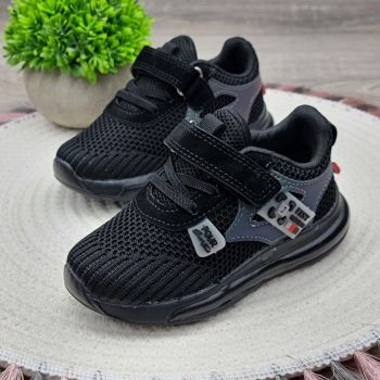 Adidasi Baiat Negri Cu Luminite Fletcher
