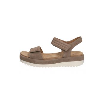Sandale de piele cu velcro Sandale de piele cu velcro