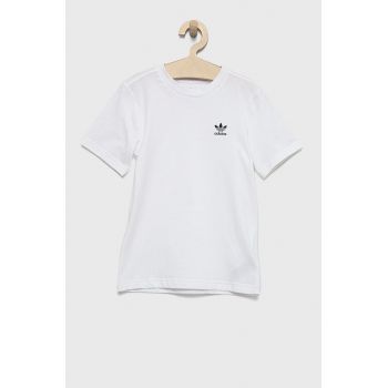 adidas Originals tricou de bumbac pentru copii culoarea alb, neted