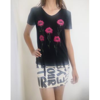 Tricou negru pictat manual cu maci ieftin