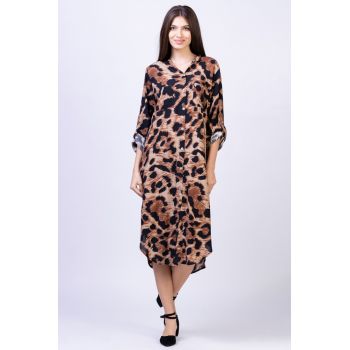 Rochie camasa din vascoza, lunga, cu imprimeu animal print maro-negru