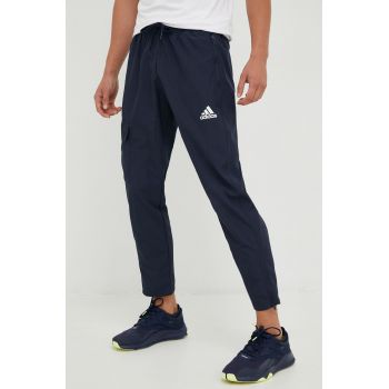 adidas pantaloni de trening barbati, culoarea albastru marin, neted de firma originali