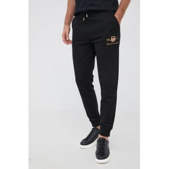 Gant Pantaloni bărbați, culoarea negru, material neted de firma originali
