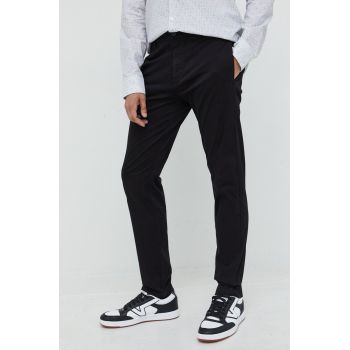 HUGO pantaloni bărbați, culoarea negru, mulată 50468314 de firma originali