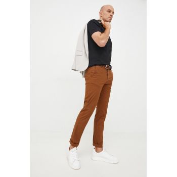 United Colors of Benetton pantaloni barbati, culoarea maro, mulata ieftini