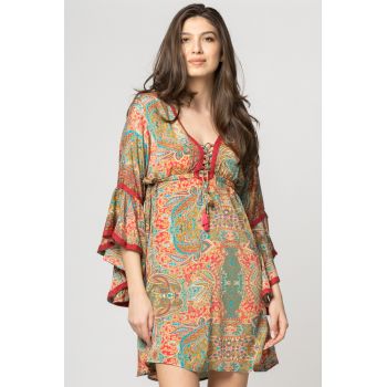 Rochie scurta stransa in talie cu imprimeu arabesque, din matase indiana rosu-bej