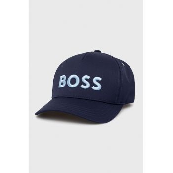 BOSS șapcă culoarea albastru marin, cu imprimeu ieftina