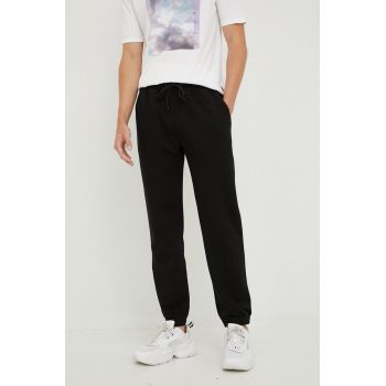 Sisley pantaloni de trening barbati, culoarea negru, neted