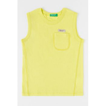 Top de bumbac organic cu buzunar pe piept
