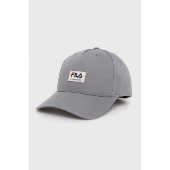 Fila caciula culoarea gri, cu imprimeu
