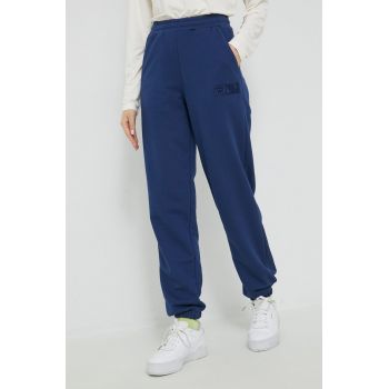 Fila pantaloni de trening femei, culoarea albastru marin, cu imprimeu de firma original