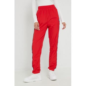 Fila pantaloni de trening femei, culoarea rosu, modelator ieftin