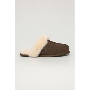 UGG papuci din piele întoarsă Scuffette II 1106872.ESP