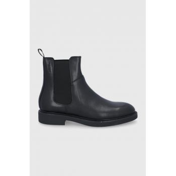 Vagabond Shoemakers Ghete Chelsea de piele bărbați, culoarea negru