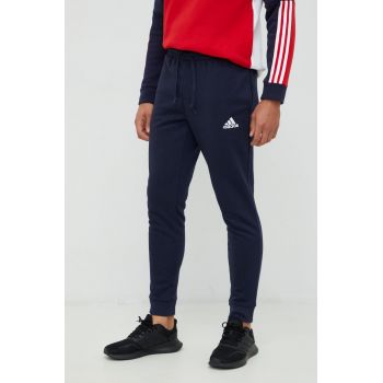 adidas pantaloni de trening barbati, culoarea albastru marin, neted