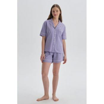 Pijama de bumbac cu pantaloni scurti si revere decupate