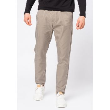 Pantaloni chino din amestec de lyocell