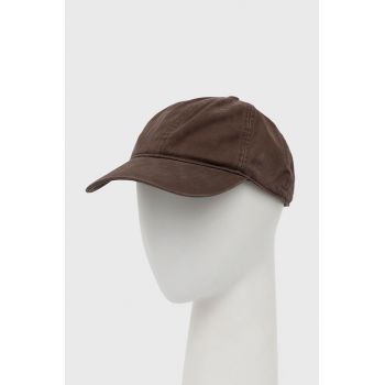 Abercrombie & Fitch șapcă de baseball din bumbac culoarea maro, neted ieftina