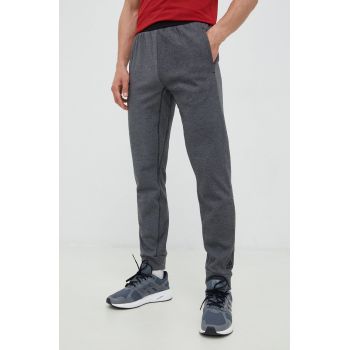 adidas Performance pantaloni de trening Yoga Studio barbati, culoarea negru, melanj ieftini