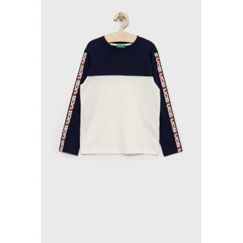 United Colors of Benetton longsleeve din bumbac pentru copii culoarea albastru marin, cu imprimeu