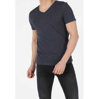 Tricou slim fit cu decolteu in V