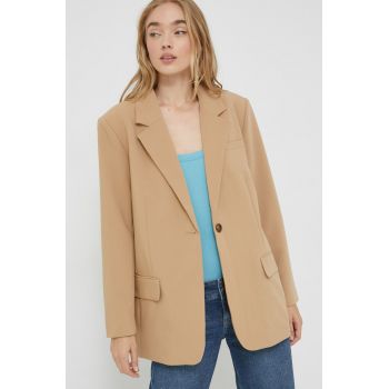 Only sacou culoarea bej, un singur rand de nasturi, neted