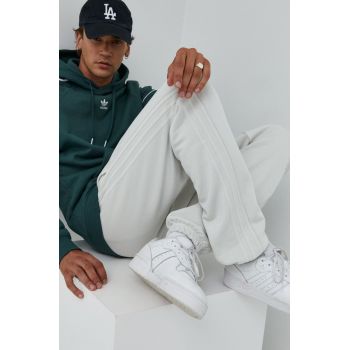 adidas Originals pantaloni de trening din bumbac barbati, culoarea gri, neted