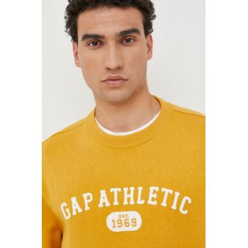 GAP bluza barbati, culoarea maro, cu imprimeu de firma original