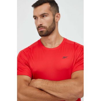 Reebok tricou de antrenament Workout Ready Tech , culoarea rosu, neted