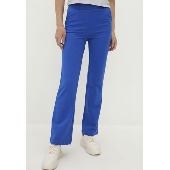 Pantaloni sport cu talie elastica