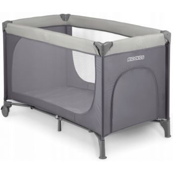 Patut pliabil cu un nivel pentru copii Ricokids,pliere compacta,usa de acces cu fermoar,roti cu frane,husa transport si saltea pliabila incluse Gri deschis