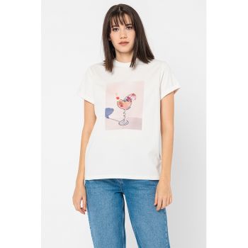 Tricou cu decolteu la baza gatului si imprimeu grafic Ginieh