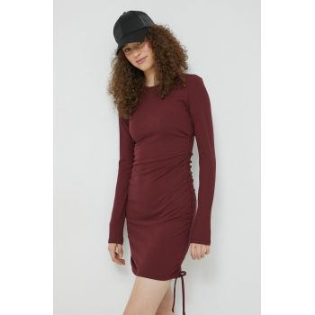 Hollister Co. rochie culoarea bordo, mini, mulata