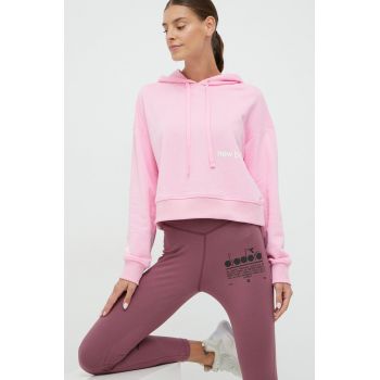 New Balance bluza femei, culoarea roz, cu glugă, cu imprimeu