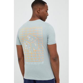 Under Armour tricou Gradient Grid barbati, culoarea turcoaz, cu imprimeu