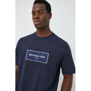 Michael Kors tricou din bumbac culoarea albastru marin, cu imprimeu