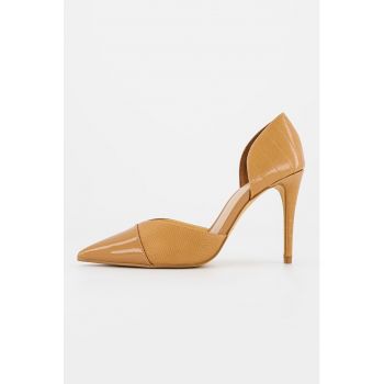 Pantofi D'Orsay cu segmente transparente Moonglow Pantofi D'Orsay cu segmente transparente Moonglow