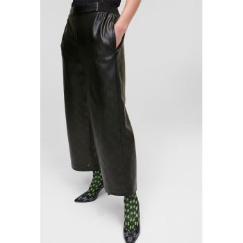 Pantaloni din piele ecologica cu logo cu perforatii