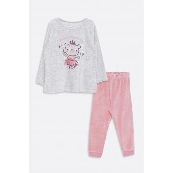 Pijamale cu aspect catifelat